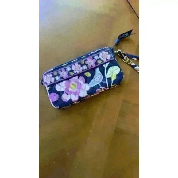 Vera Bradley wallet with wristlet in excellent condition - Picture 4 of 6